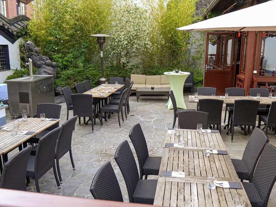 Große Terrasse & Außenanlage